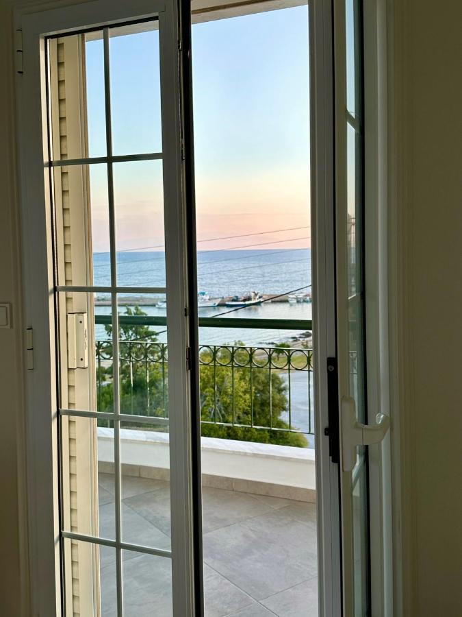 Villa Eleni Greece - Wonderful Sea View Studios Nea Roda Exterior photo