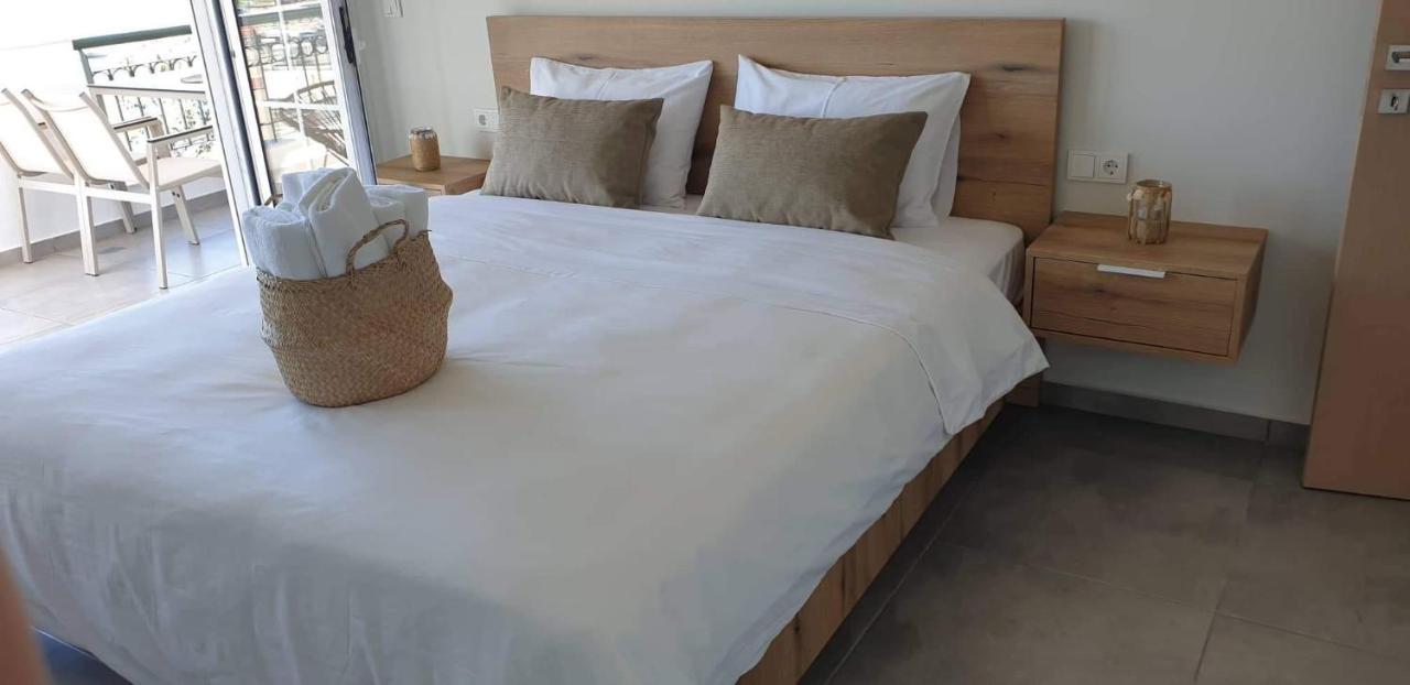 Villa Eleni Greece - Wonderful Sea View Studios Nea Roda Exterior photo