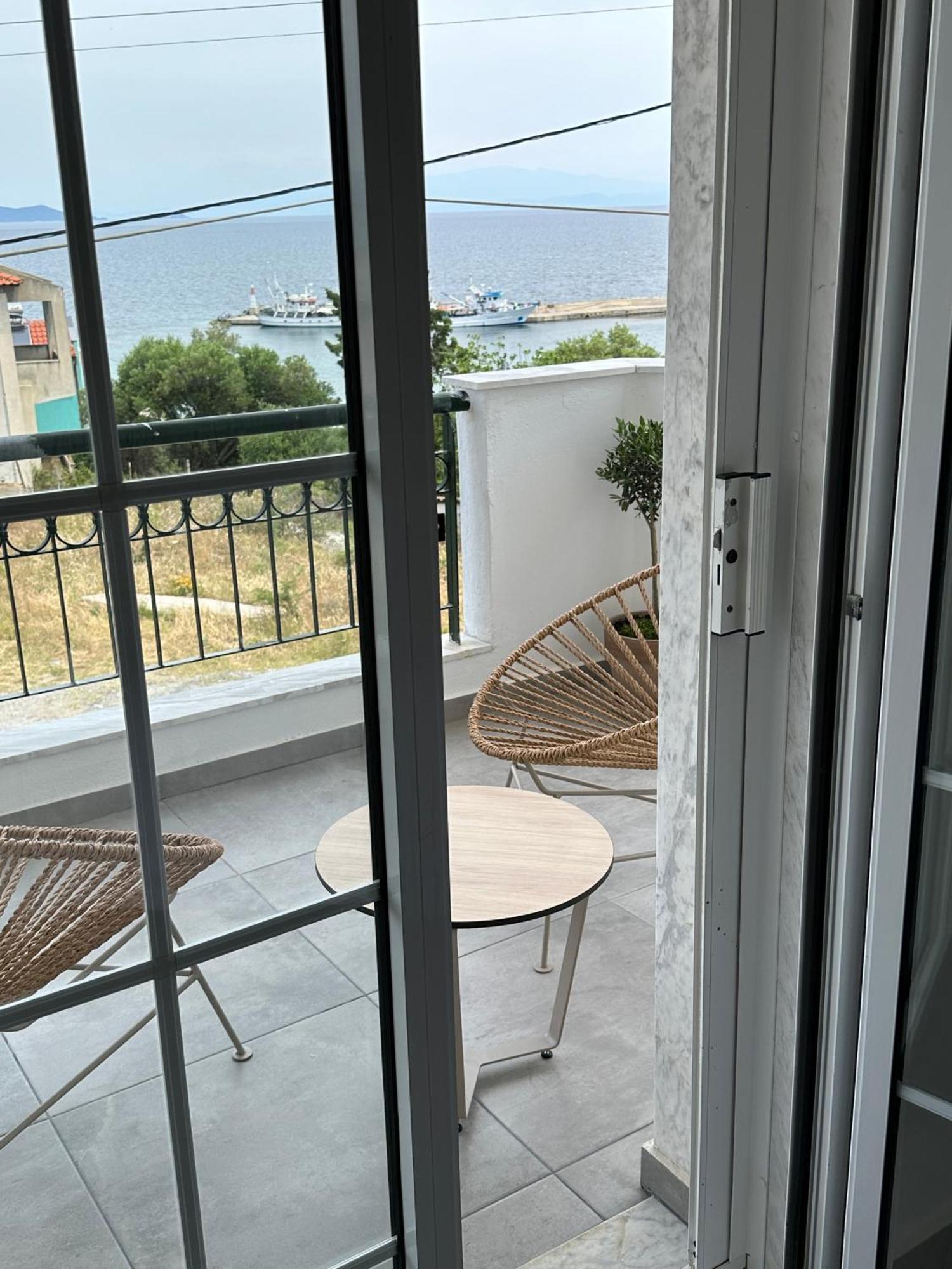 Villa Eleni Greece - Wonderful Sea View Studios Nea Roda Exterior photo